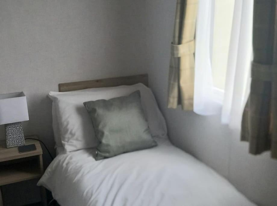 Sea Breeze, Modern, Cosy Holiday Home Haverigg Eksteriør bilde